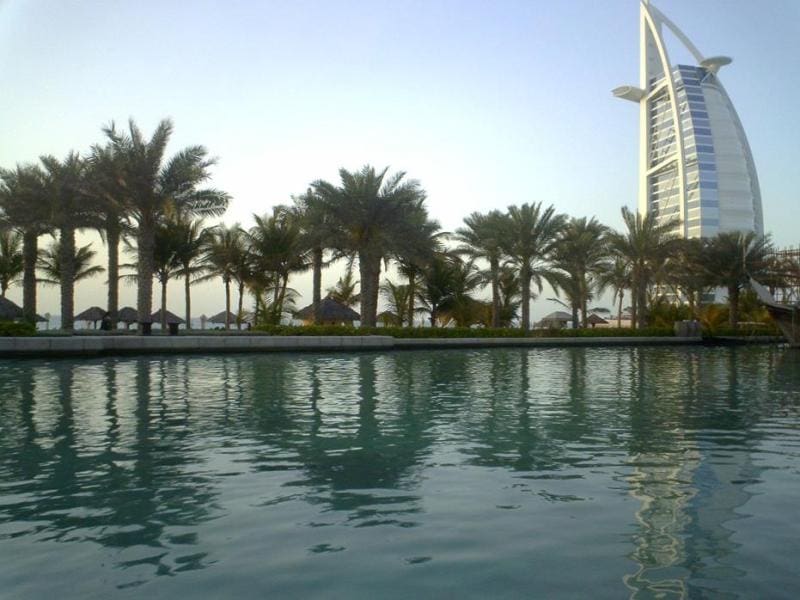 requisitos para trabajar en Dubai,empleo en Emiratos Arabes Unidos,ofertas de empleos en Dubai,bolsa de trabajo en Dubai,visas de trabajo para Dubai,profesionales en Dubai